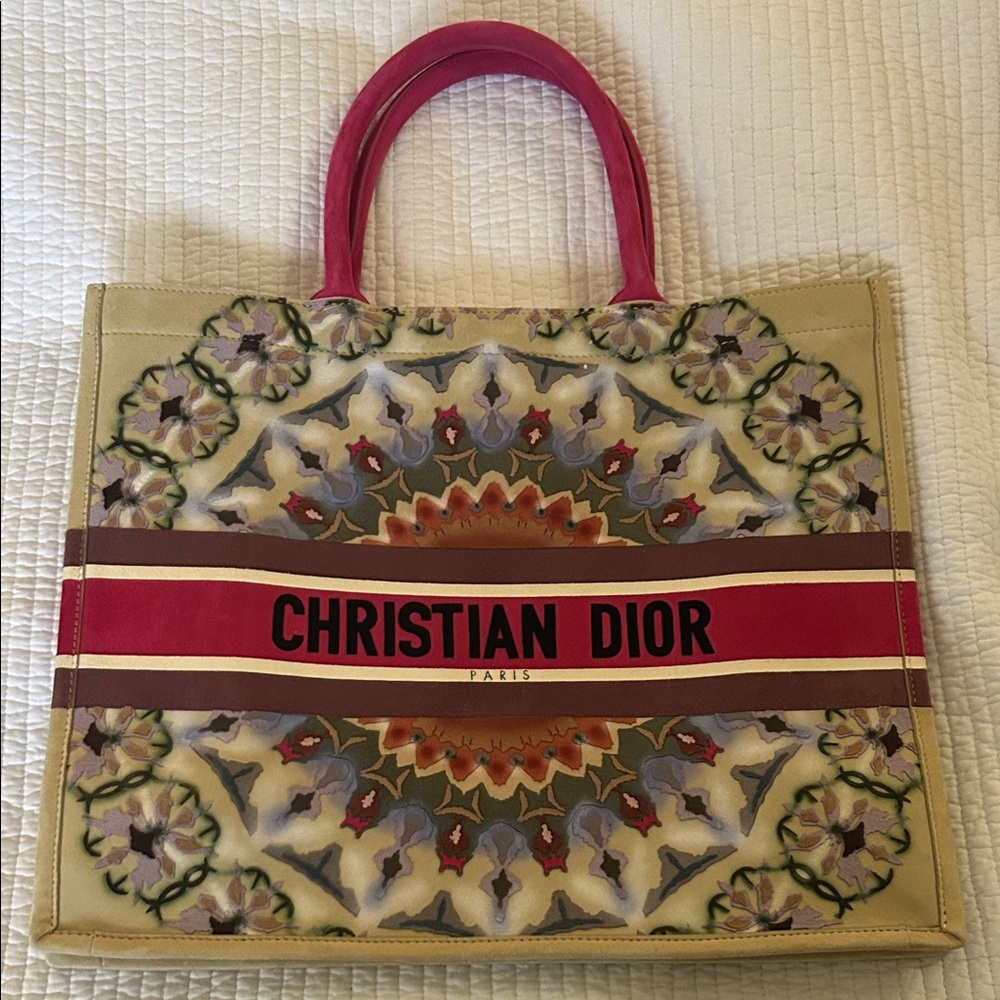KaleiDiorscopic Beige and Pink Dior Large Book Tote